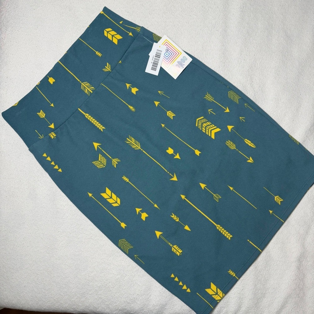 LuLaRoe Cassie Pencil Skirt Medium Teal Yellow Arrow Print Stretchy Bodycon NEW